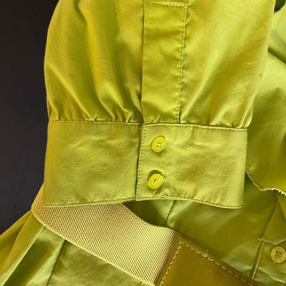 Bebe lime citrus green blouse button up top with belt and ruffles women’s size M - Picture 12 of 12